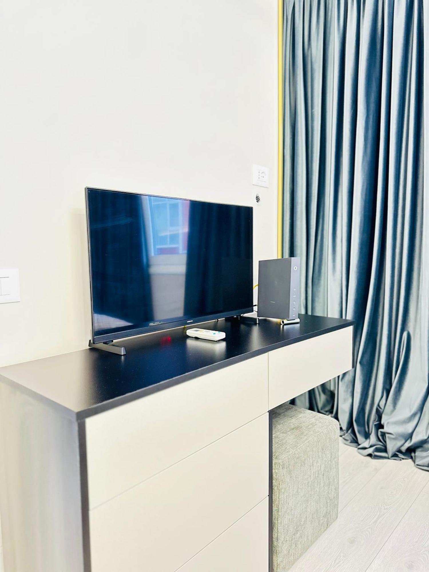 Luxurious Central Stay - Self Check-In 地拉那 外观 照片